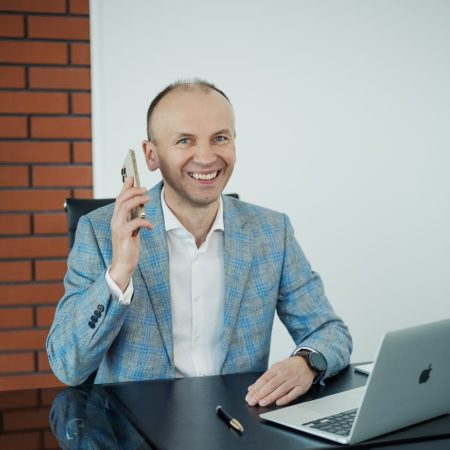 TOMASZ KORZENIEWSKI